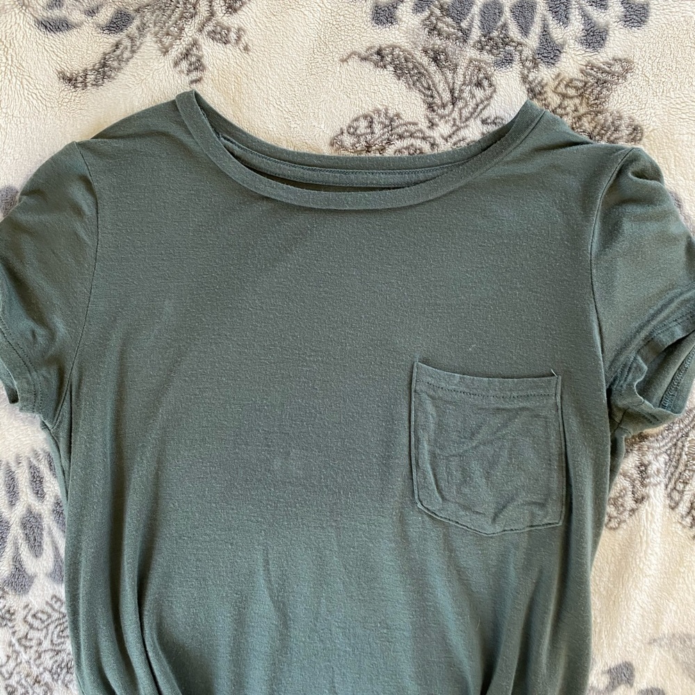 soft, light green t-shirt w pocket